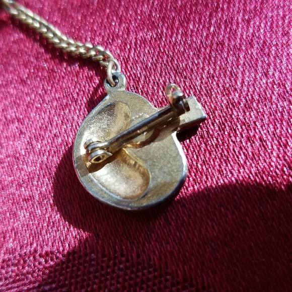 Cute 2-pin Gold Tone and Silver Tone Mushroom Chain Set - Picture 6 of 7